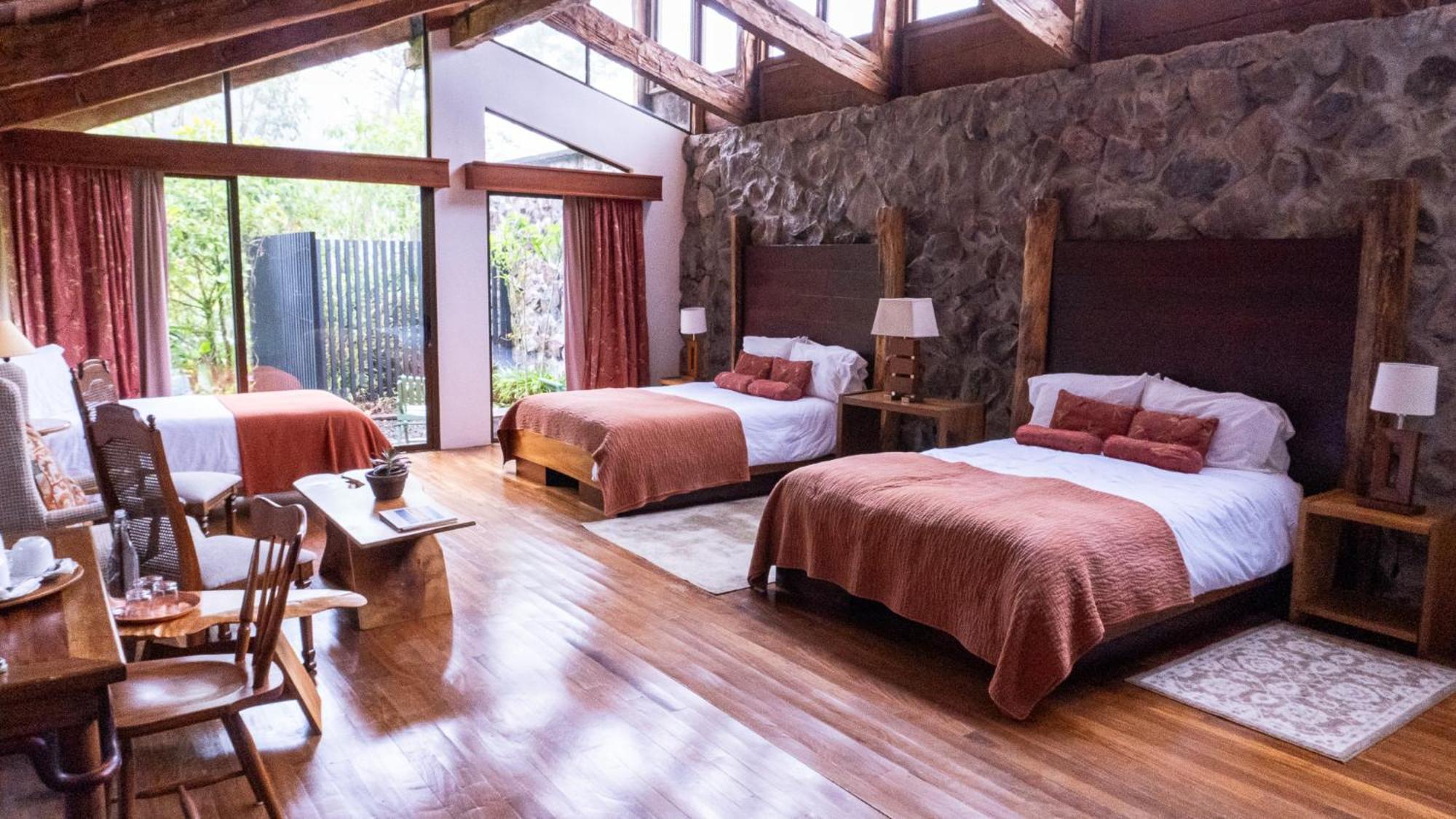 Poas Volcano Lodge Vara Blanca  Ngoại thất bức ảnh